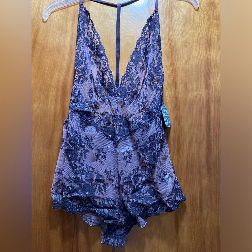 Free People Too Cute to Handle Bodysuit NWT Size Small
